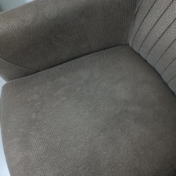 Koltuk Kumaşı Leke Tutuyor, Firma Sorumluluğu Kabul Etmiyor