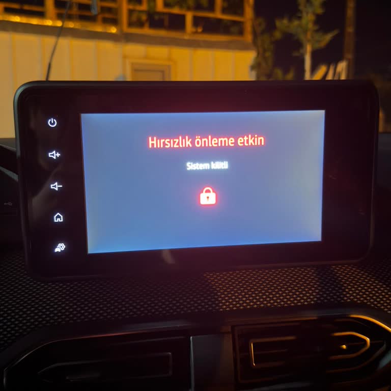 Dacia Sıfır Araçta Çözülemeyen Ekran Kilitlenme Sorunu