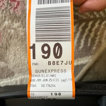 Sunexpress Uçuşunda Valiz Hasarı Ve Yetersiz Destek