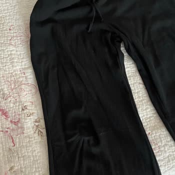 Stradivarius'tan Aldığım Pantolonun Kalitesizliği Ve İade Sorunu