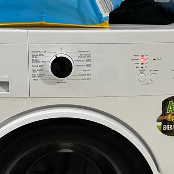 Stradivarius'tan Aldığım Pantolonun Kalitesizliği Ve İade Sorunu