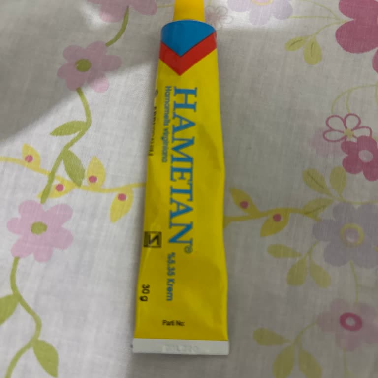 Krem Kullanımı Sonrası Yüzde Yanma ve Kızarıklık Şikayeti