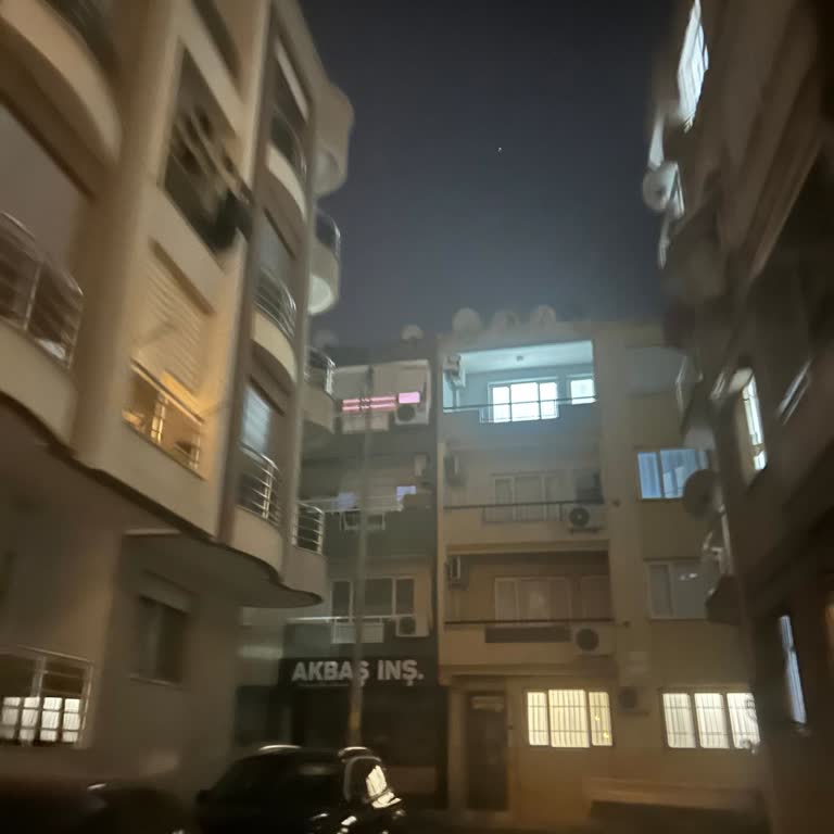 Aylarca Yanmayan Sokak Lambası İçin Çözüm Bekliyoruz