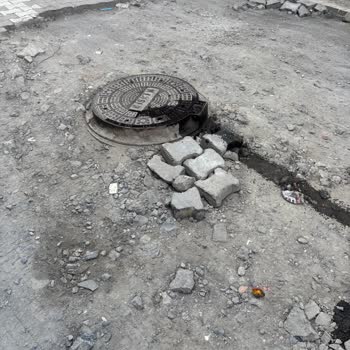 Kanalizasyon Çalışmaları Mahallede Hayatı Olumsuz Etkiliyor