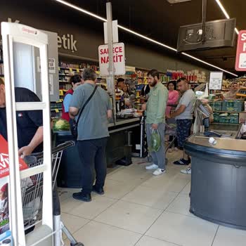 Onur Market'te Hijyen Ve Personel Sorunu Bayramda Zirve Yaptı