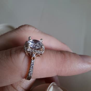 Aldığım Yüzük Hem Kusurlu Hem De İlgisiz Firma