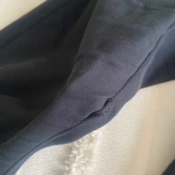 Yeni Aldığım Pantolonlar Kısa Sürede Söküldü Ve Muhatap Bulamıyorum