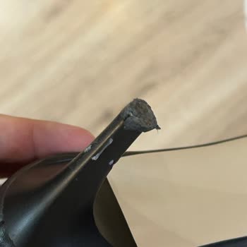 Aldığım Ayakkabılar Bir Günde Bozuldu Müşteri Hizmetlerinden Yanıt Alamıyorum