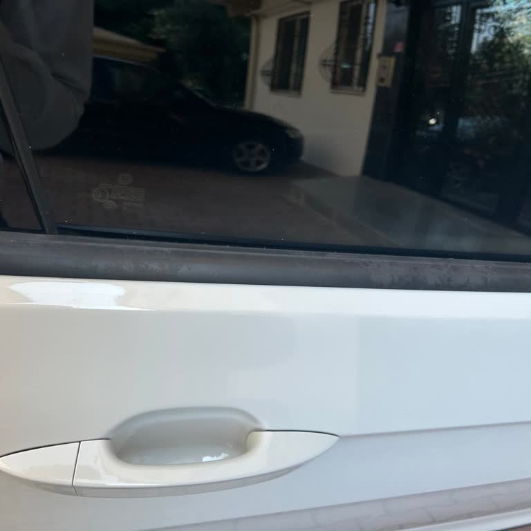 Yeni Araçta Cam Çıtalarının Renk Atması Mağduriyeti