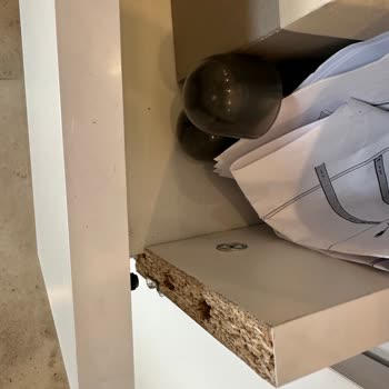 Hasarlı Ve Kalitesiz Dolap, Yetersiz Müşteri Desteği