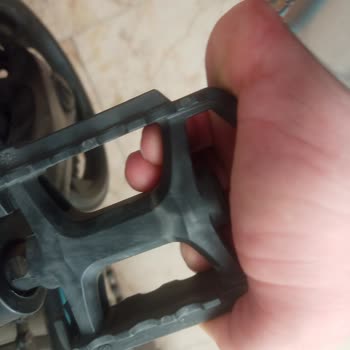 15 Günlük Bisikletin Pedalları Kırıldı, Garanti Kapsamına Alınmadı