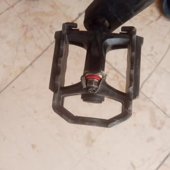 15 Günlük Bisikletin Pedalları Kırıldı, Garanti Kapsamına Alınmadı