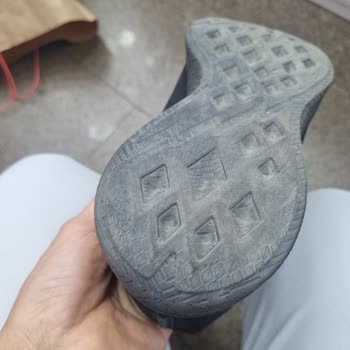 Skechers Ayakkabı Kayma Sorunu Ve İade Sürecinde Memnuniyetsizlik