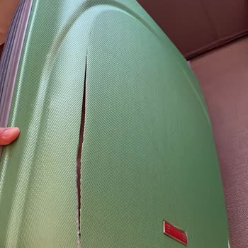 Transfer Hizmetinde Bavulum Kırıldı, Sorumluluk Alınmıyor