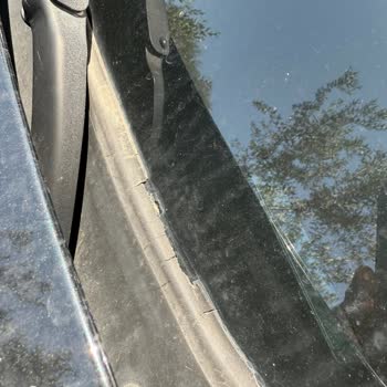 BMW F30 Cam Fitili Çatlakları Kronik Sorun, Ücretsiz Değişim Talebi