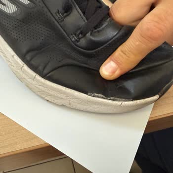 Kısa Sürede Yırtılan Ayakkabıya Garanti Reddi Şaşkınlığı