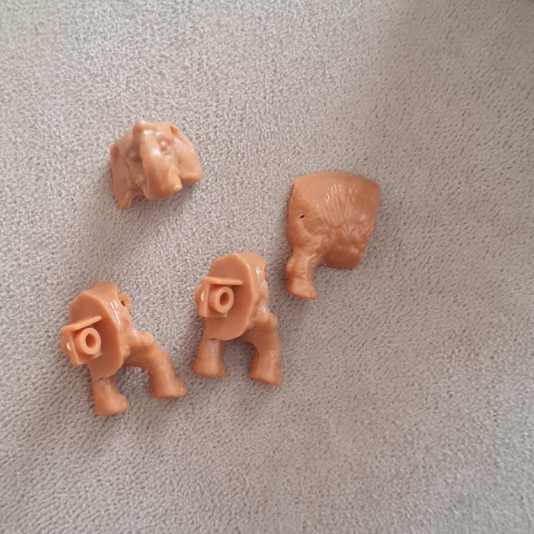 Tayaş Gıda Jimmy Oyuncak Çıkan Yumurta Aldık Ve Parçası Yanlış Geldi