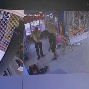 Teknik Servis Personelinin Kreşte Kapalı Alanda Sigara İçmesi Ve Zemine Zarar Vermesi