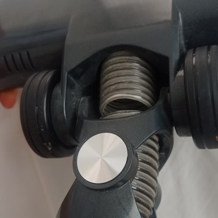 Onvo Dik Süpürgede Plastik Hortumun Erken Ayrılması Mağduriyet Yaratıyor