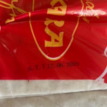 Son Kullanma Tarihi Geçmemiş Yufkanın Küflü Çıkması Ve İletişimsizlik Sorunu