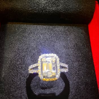 Zen Pırlanta'dan Aldığım Yüzüğün Taşı Kısa Sürede Kırıldı, Haksız Masraf Çıkarıldı