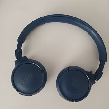 JBL Bluetooth Kulaklığımın Üst Tarafı Genişledi