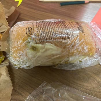 Yemeksepeti Dondurulmuş ve Bozulmuş Sandviçler, İletişim Eksikliği Mağduriyeti