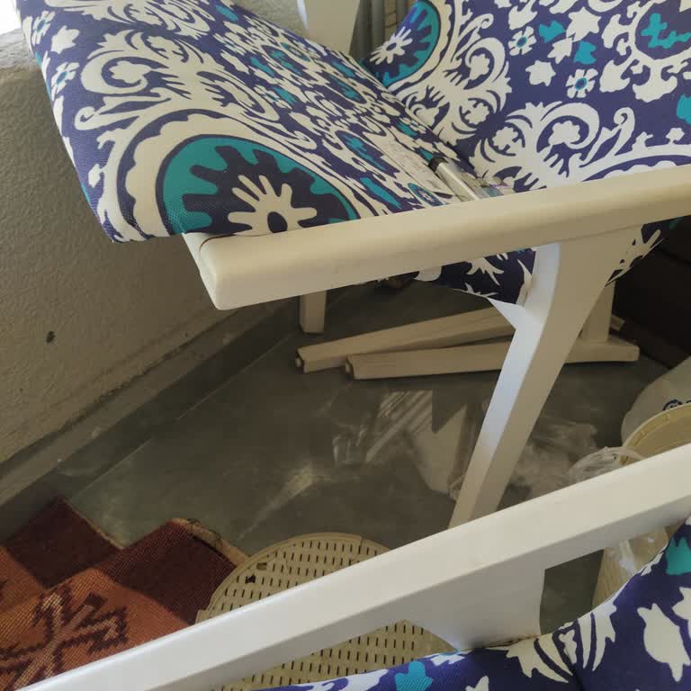 Yemek Masası Sandalyeleri Kısa Sürede Kırıldı Firma Çözüm Sunmadı