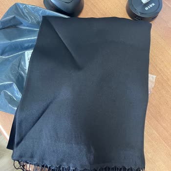 Kapıda Ödeme İle Sipariş Ettiğim Eşarplar Yerine Farklı Ürün Gönderildi