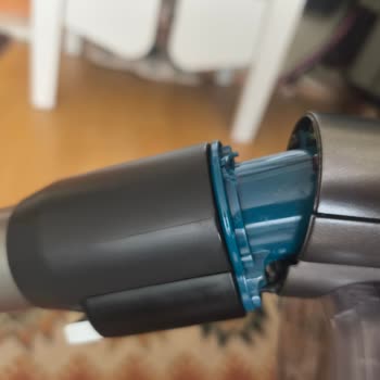 Philips 8000 Aqua Plus Süpürgede Kırılma Ve Garanti Sorunu