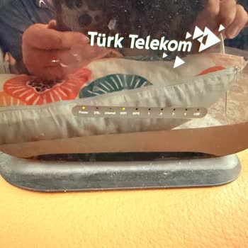 Sürekli Kopan İnternet Ve İptal İçin Ek Ücret Talebi