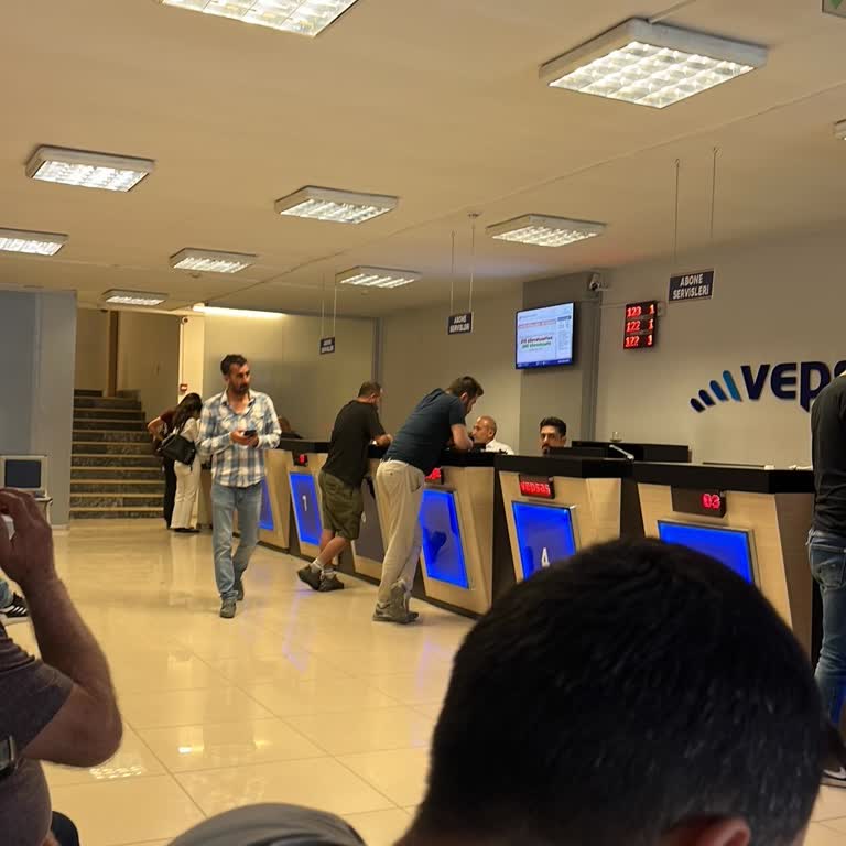 İpekyolu Vepsaş'ta Yetersiz Personel Nedeniyle Uzun Bekleme