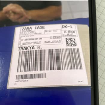 Zara'dan Alınan Pantolonda Tüylenme Ve İletişim Sorunu