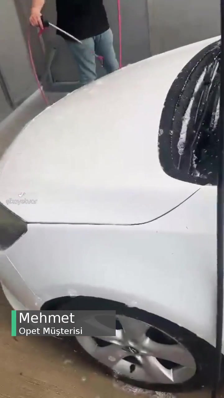 Opet İstasyonunda Köpüksüz Köpüklü Yıkama! videonun kapak resmi