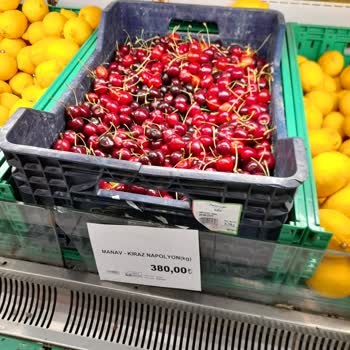 Marketin Manav Reyonunda Fahiş Fiyat Ve Hijyen Sorunu
