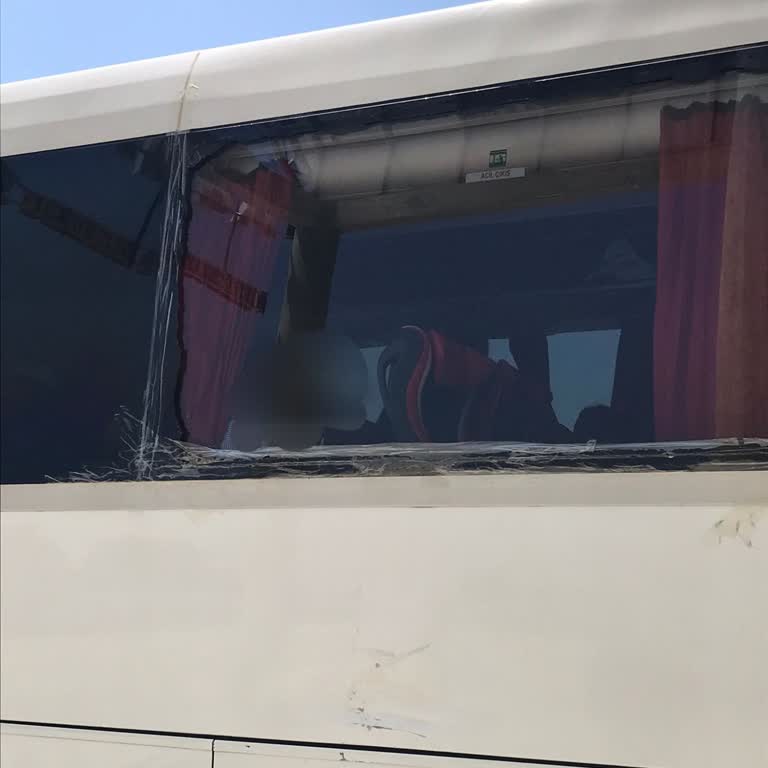 Otobüs Gecikmesi, Kırık Cam Ve Koltuk Sorunlarıyla Mağduriyet