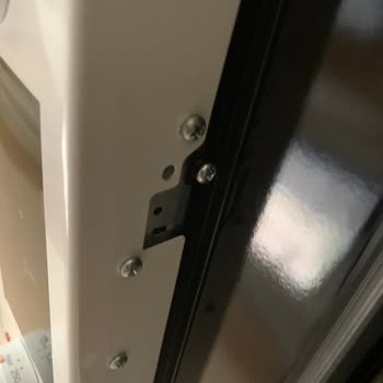 Vestel Fırın Tablasında Sürekli Boya Atması Ve Servis Çözüm Bulamıyor