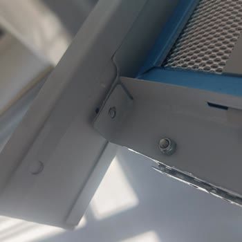 Kurulumda Hasarlı Ürün Ve Yetersiz Servis Deneyimi