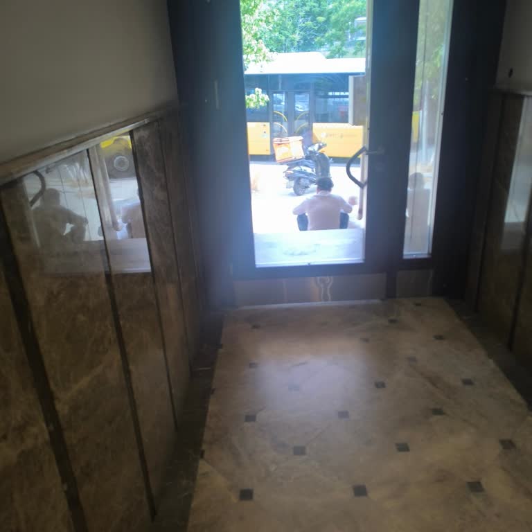 Seyrantepe Son Durakta Otobüs Şoförlerinin Rahatsız Edici Davranışları