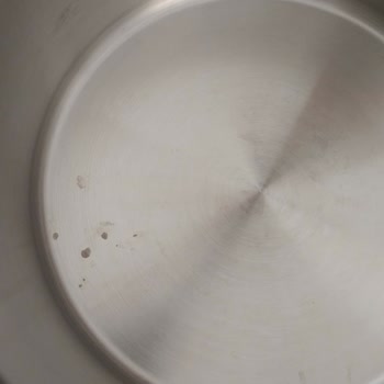 Fissler Düdüklü Tencerede İlk Kullanımda Kararma Ve Lekelenme Sorunu