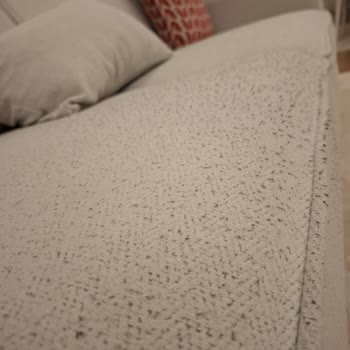 Gına Koltuk Takımında Tüylenme Ve Yetersiz Servis Deneyimi