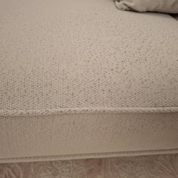 Gına Koltuk Takımında Tüylenme Ve Yetersiz Servis Deneyimi