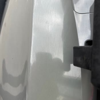 Yetkili Servis Bakımlı Motosikletimin Kaporta Boyasında Çatlaklar Ve Garanti Sorunu