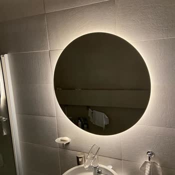 Vitra Sent Me a Defective Replacement LED Mirror Again