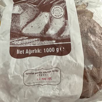 Market Siparişlerinde Sürekli Bayat Ve Küflü Ekmek Sorunu Yaşanıyor