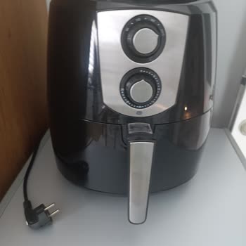 Az Kullanılan Airfryer'da Paslanma Ve Yüksek Yedek Parça Ücreti