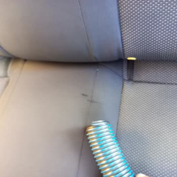 Opet Süpürge Ucu Arızası Nedeniyle Koltuk Zedelenmesi Ve İlgisiz Yaklaşım