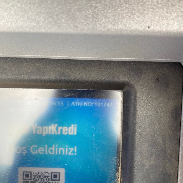 ATM'de Yutulan Para, İki Bankadan Çözüm Yok