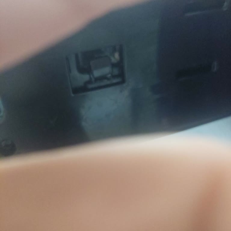 Fakir Dik Süpürgede Dayanıksız Parça Nedeniyle Kullanım Sorunu Ve Hayal Kırıklığı