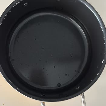 Karaca Swiss Crystal Mastermaid Tencerem Serviste Zarar Gördü, Çözüm Bekliyorum